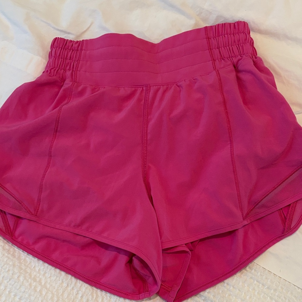 Lululemon Hotty Hot shorts